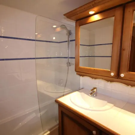 Location 3 Pieces, 2 Sdb, 6-7 Pers. Avec Parking A Bisanne 1500 - Fr-1-293-92 Apartment