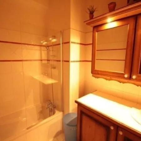 Beau 3 Pièces Avec 2 Salles De Bains - Piscine Et Garage - Fr-1-293-92 Appartamento Villard-sur-Doron